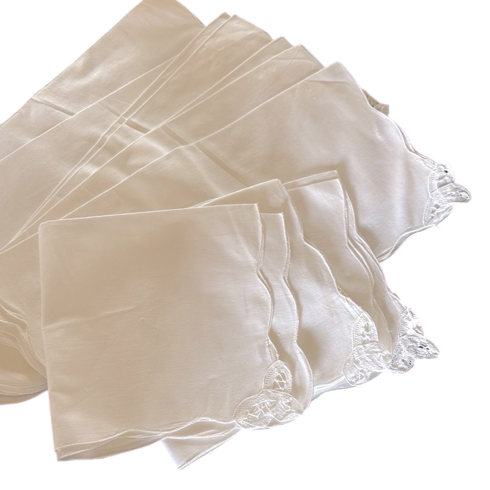 NEW Vintage Santini Italian Scalloped Linen-Blend Napkins Cremèle White set 12